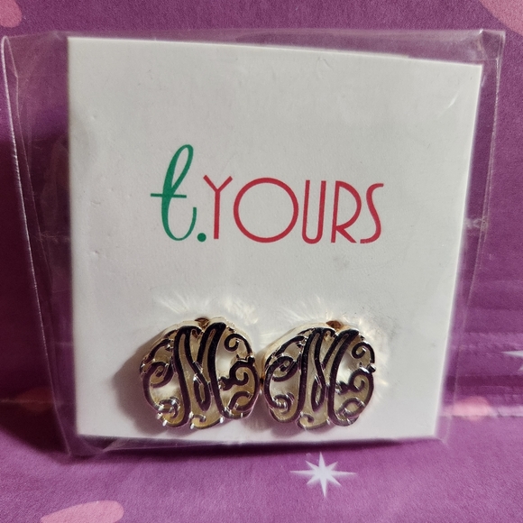 Initial M Stud Earrings NWT - Picture 3 of 4